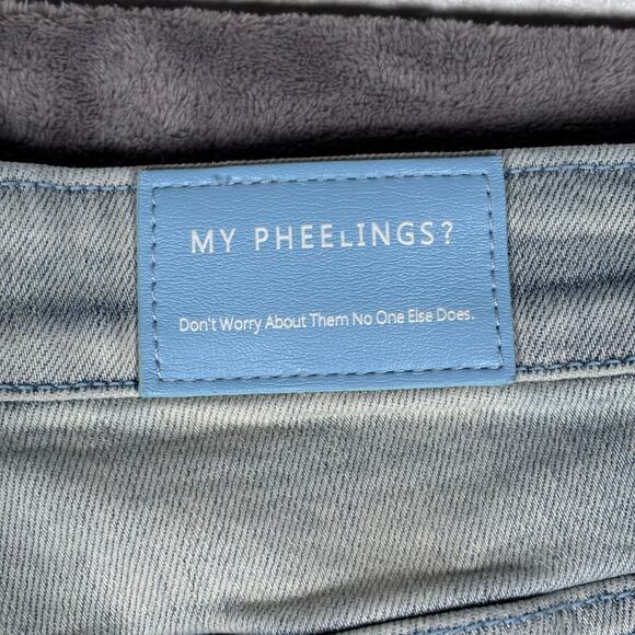 Pheelings Men’s 34 Light Wash Embroidered Denim Jeans Raw Hem - Picture 9 of 12